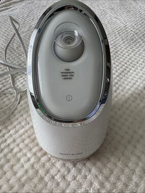 ✨EUC Vanity Planet Facial Steamer ✨